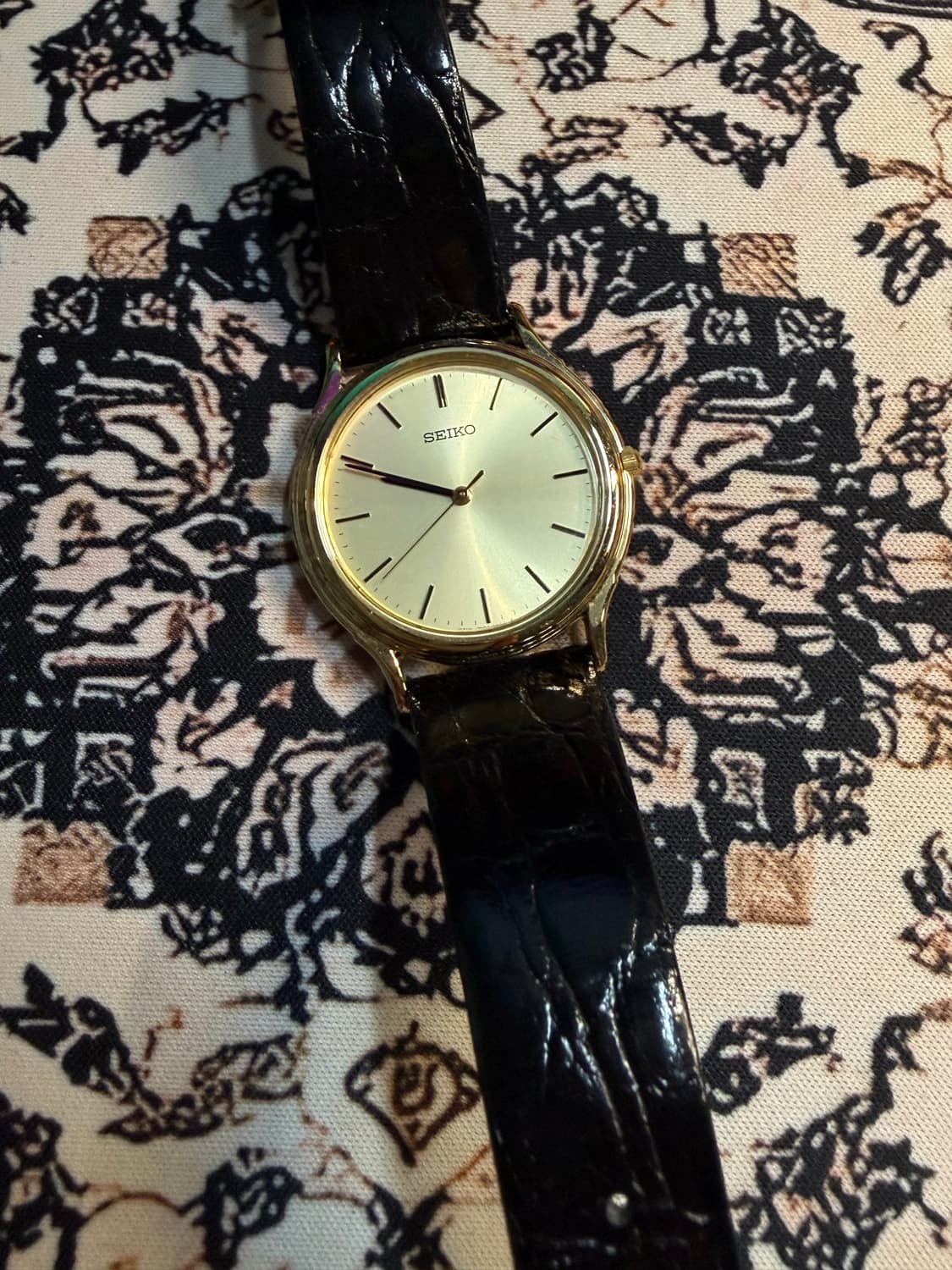 SEIKO 빈티지 쿼츠 시계 상품이미지1