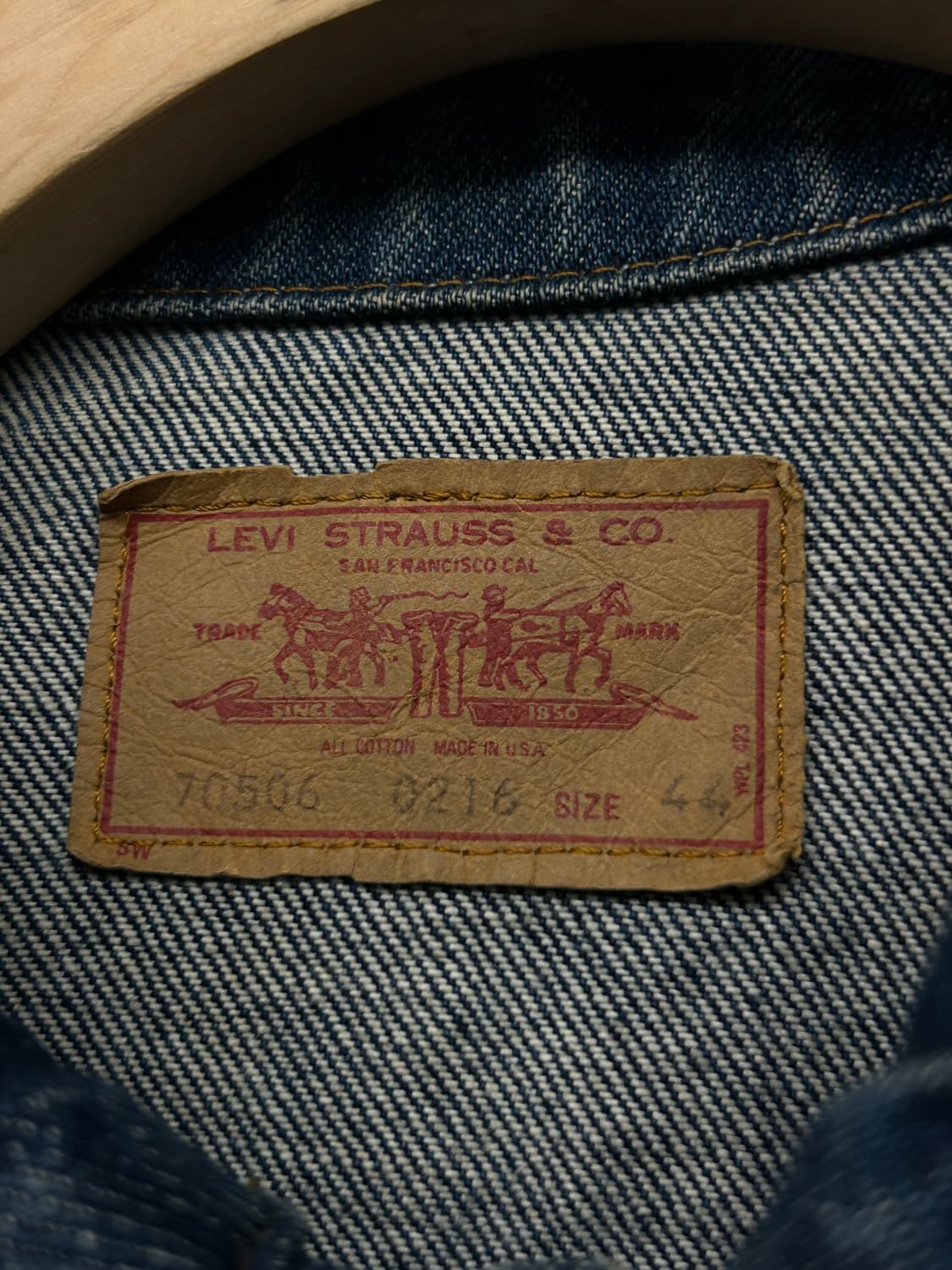 90s USA 리바이스 70506 커스텀 패치 데님 자켓 상품이미지5