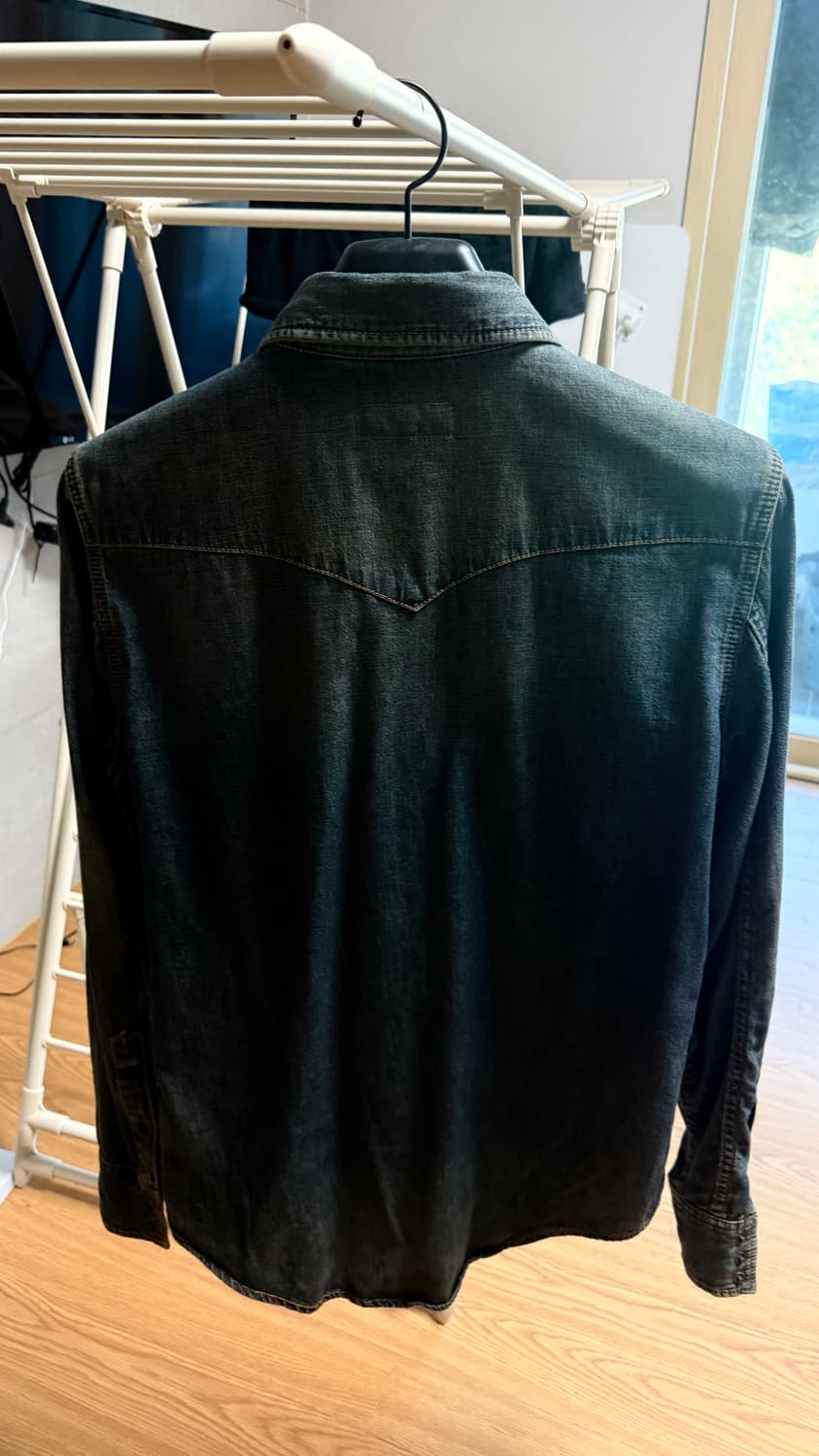 남성 웨스턴 데님 셔츠 - 딥 빈티지 블루 / 597059Y880U425 상품이미지6