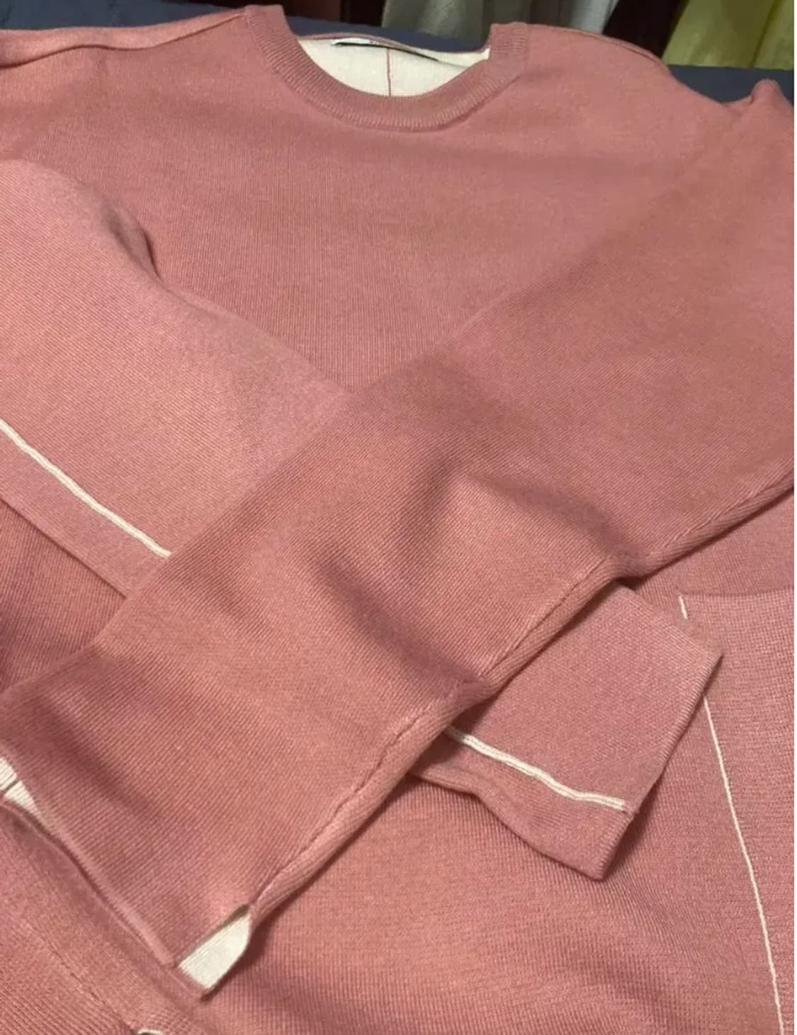 지오송지오 핑크 안보현 니트팔아요 105 새상품 상품이미지5