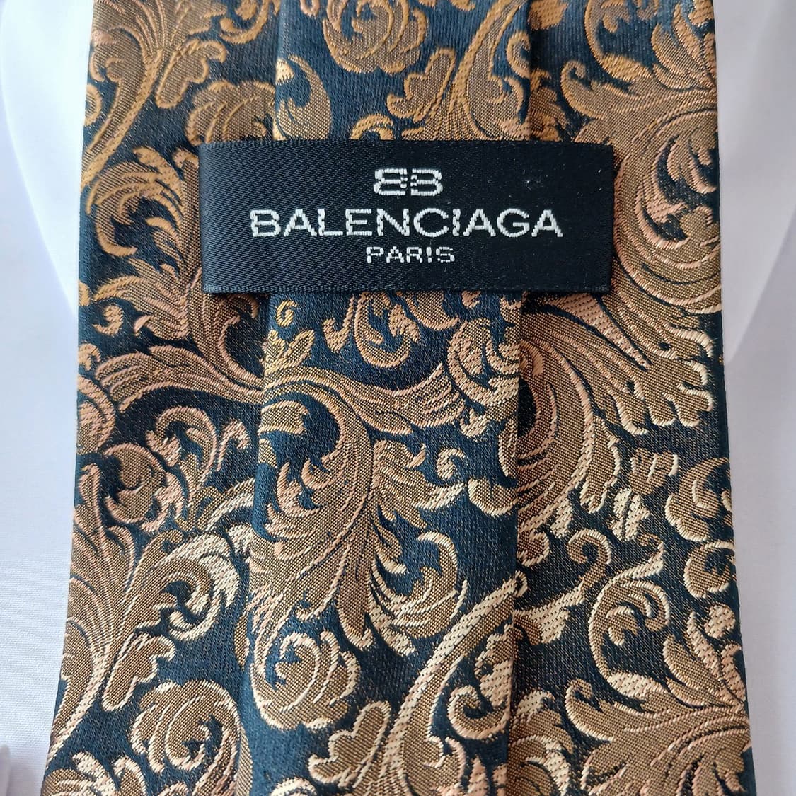 발렌시아가 실크 바로크 자카드 넥타이 9.6cm A+등급 A18871
 상품이미지5