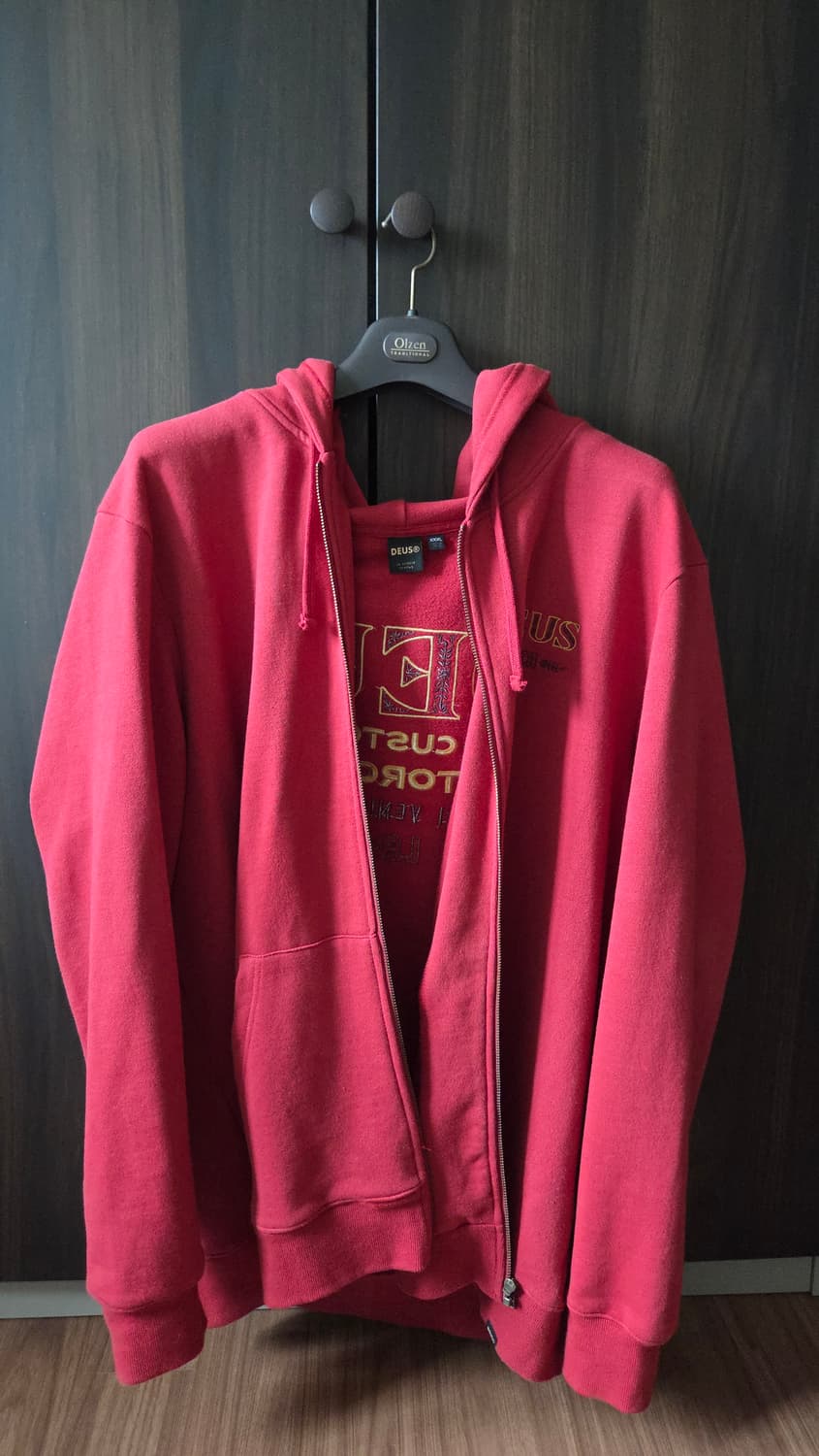 데우스 엑스 마키나 후드 집업 상품이미지3