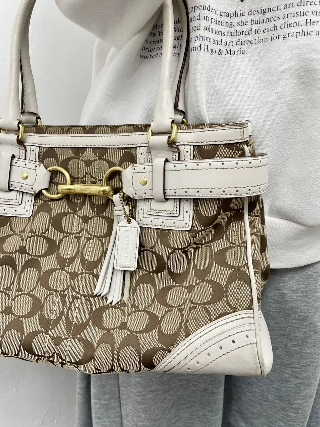 코치 자카드 버클 숄더백  상품이미지3