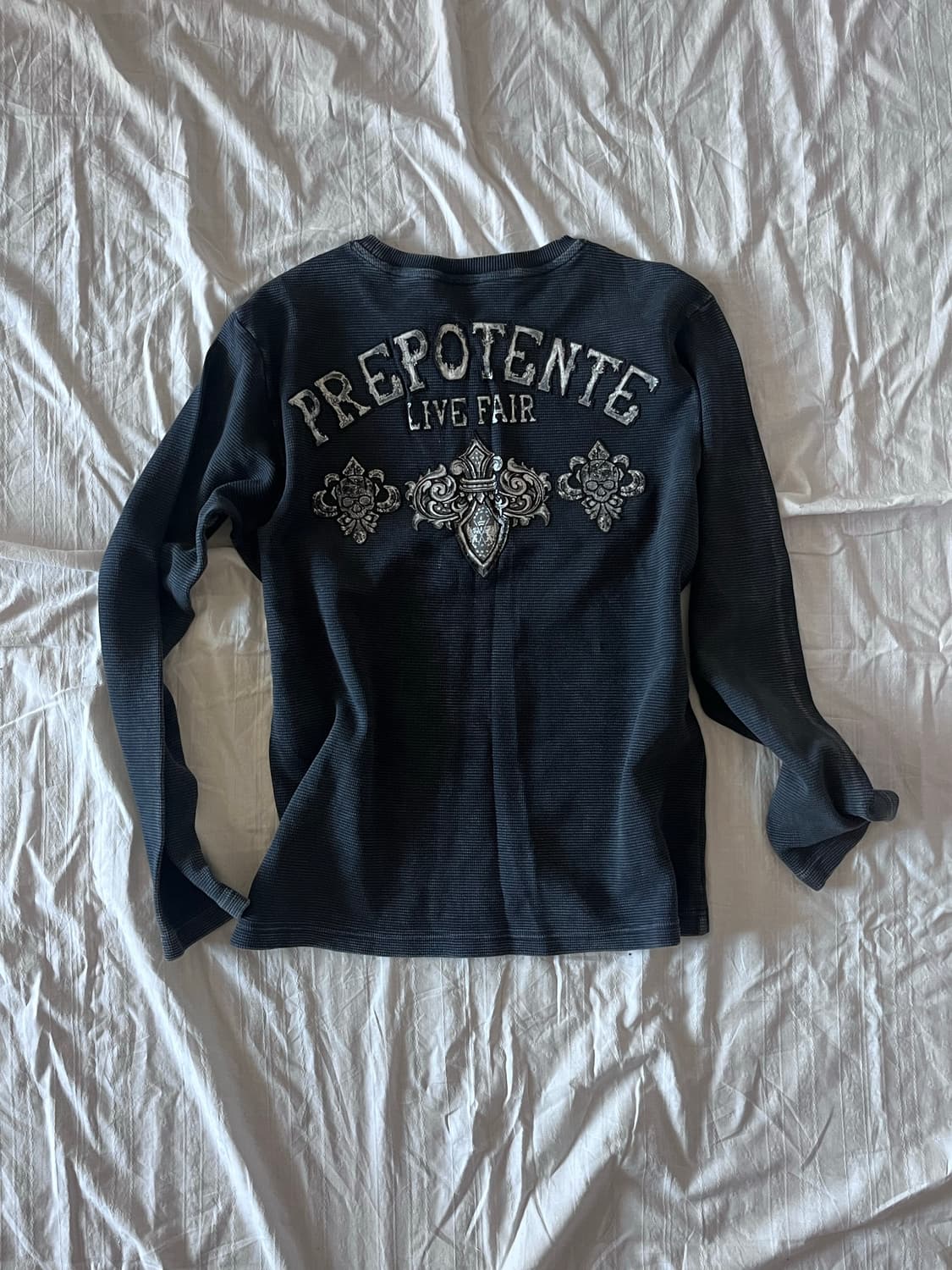 Prepotente gothic print long sleeve 상품이미지4