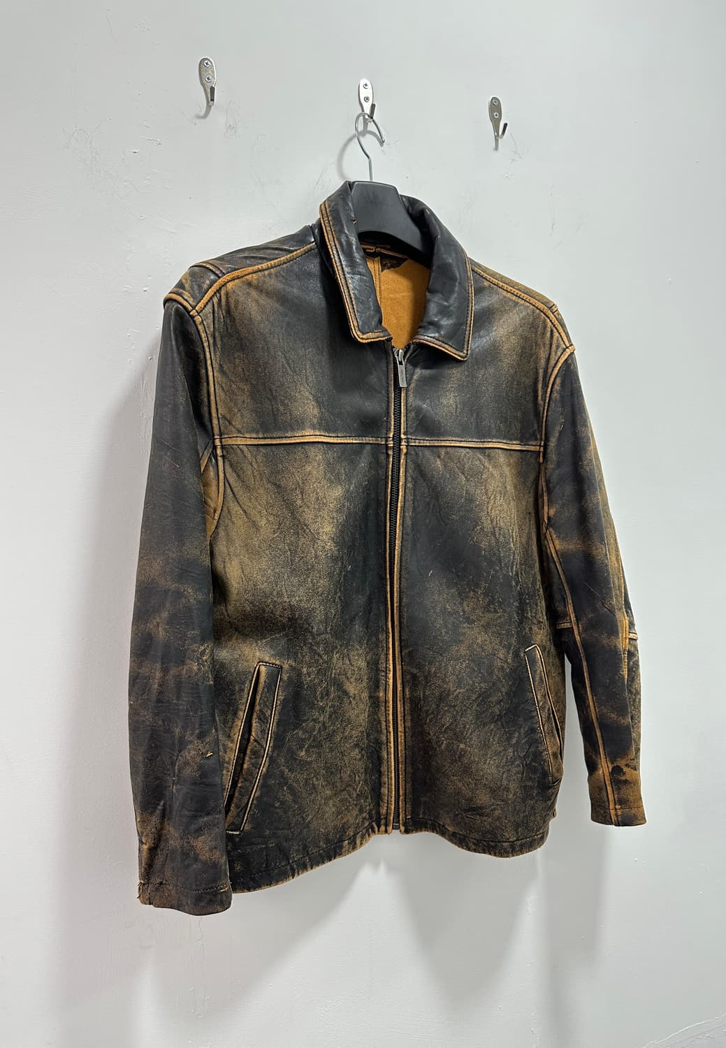 Calvin Klein dyed orange washing leather 상품이미지4