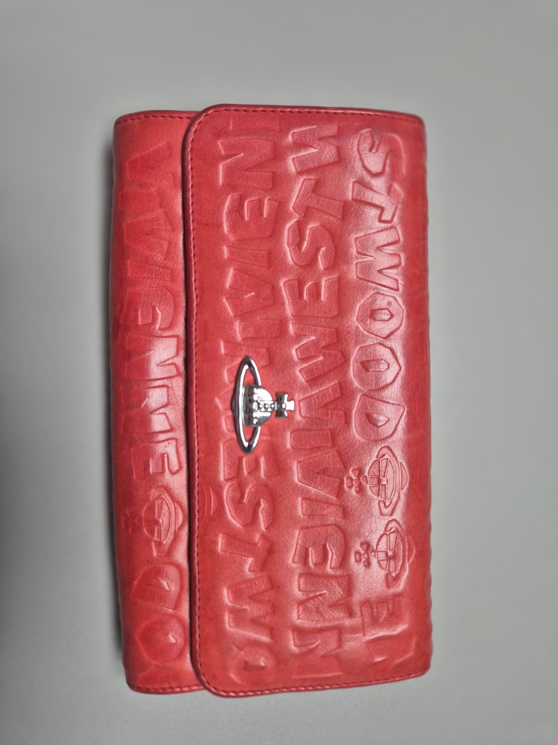 비비안웨스트우드 로고 엠보스 레더 장지갑 상품이미지1