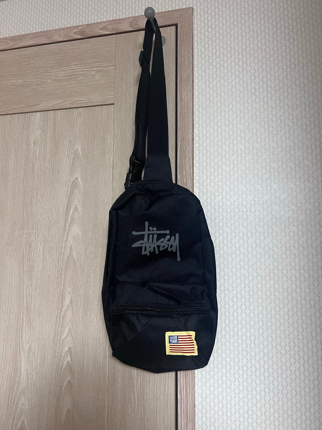 스투시 stussy 슬링백 크로스백 가방 잡지 부록 굿즈 상품이미지1