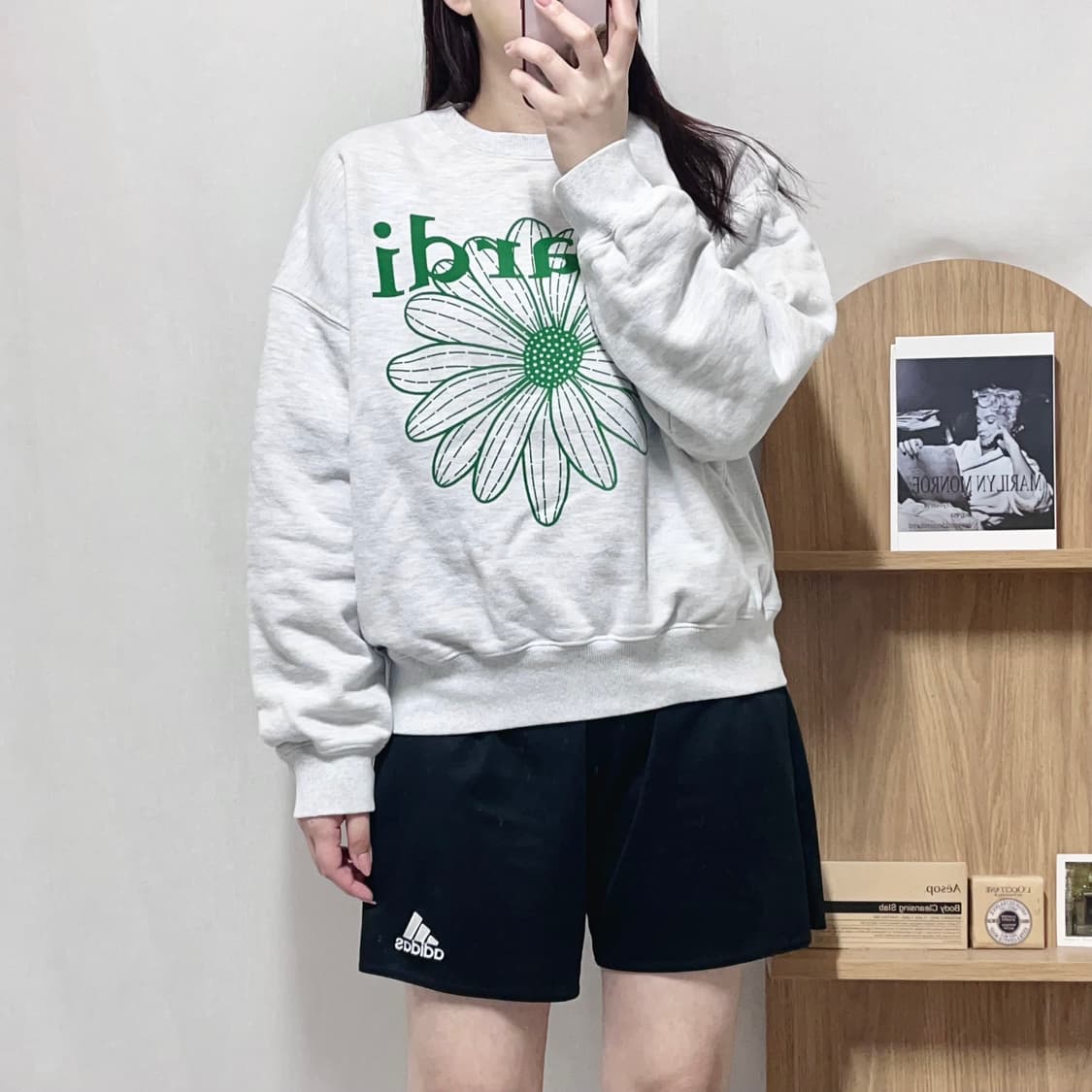 [정품] 마르디메크르디 그레이 그린프린팅 맨투맨 [ F ] 상품이미지3