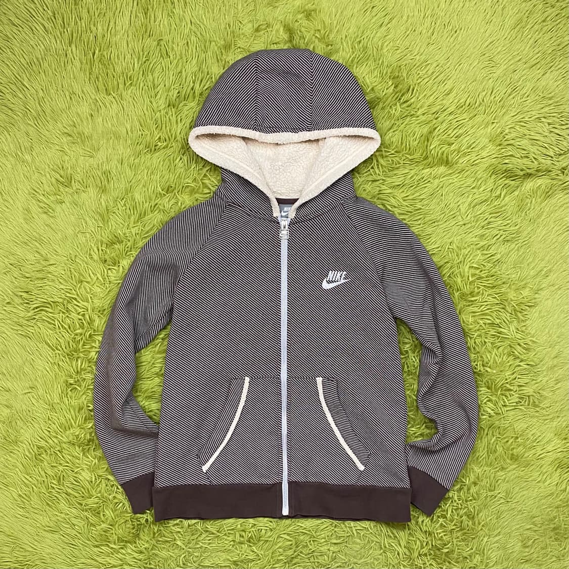 2000s 나이키 글리터 로고 쉐르파 라인 풀 집 후드 스웻 자켓 상품이미지1