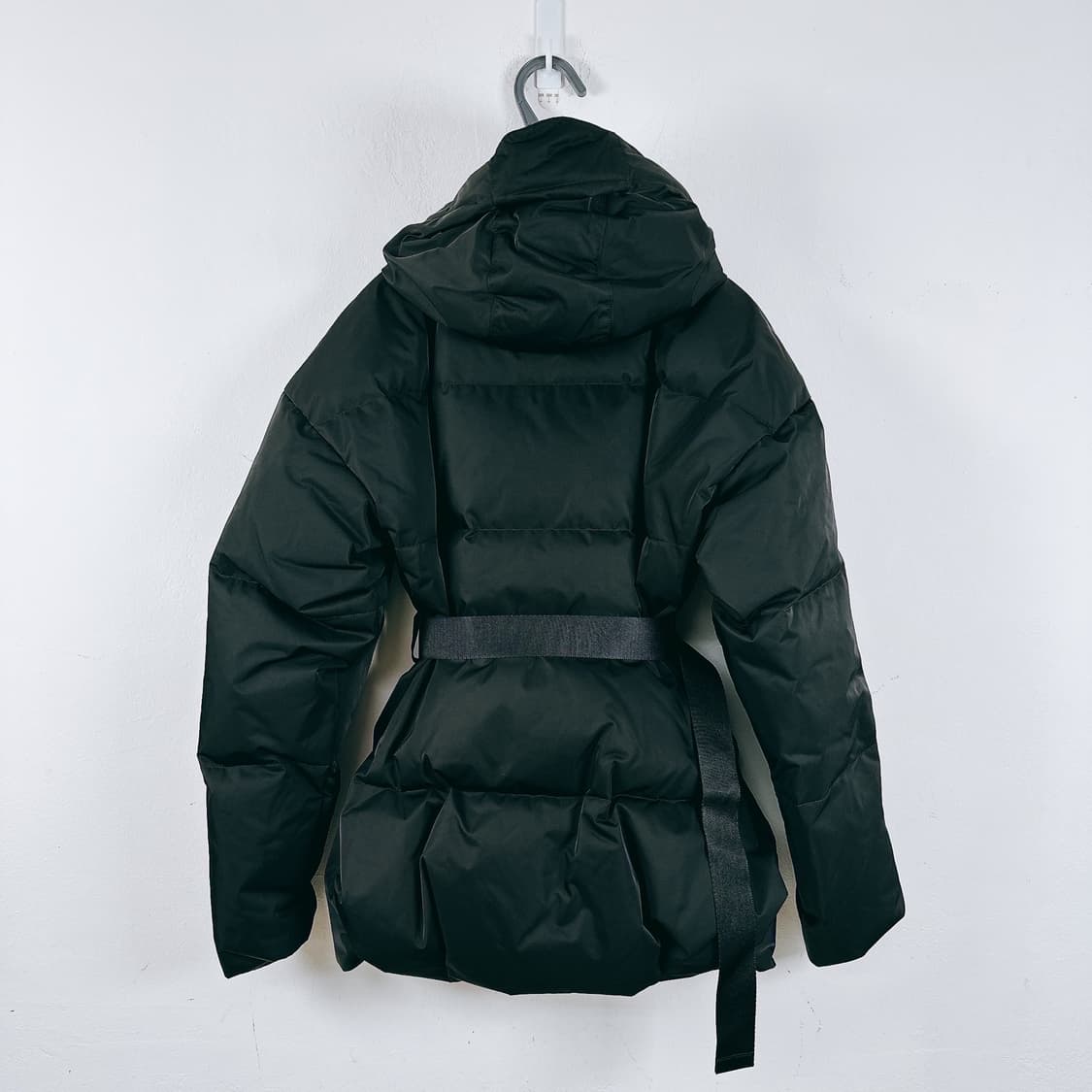 (정품/새상품) 엔폴드 여성 블랙 벨티드 구스다운 패딩 점퍼 상품이미지3