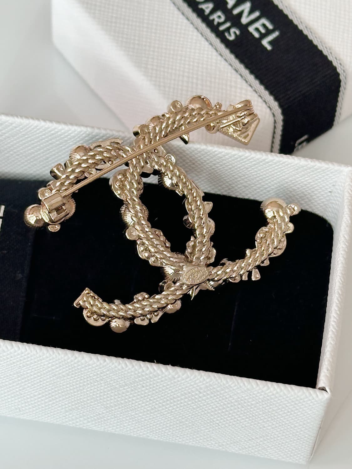 샤넬 진주 빈티지 업사이클링 브로치 상품이미지3