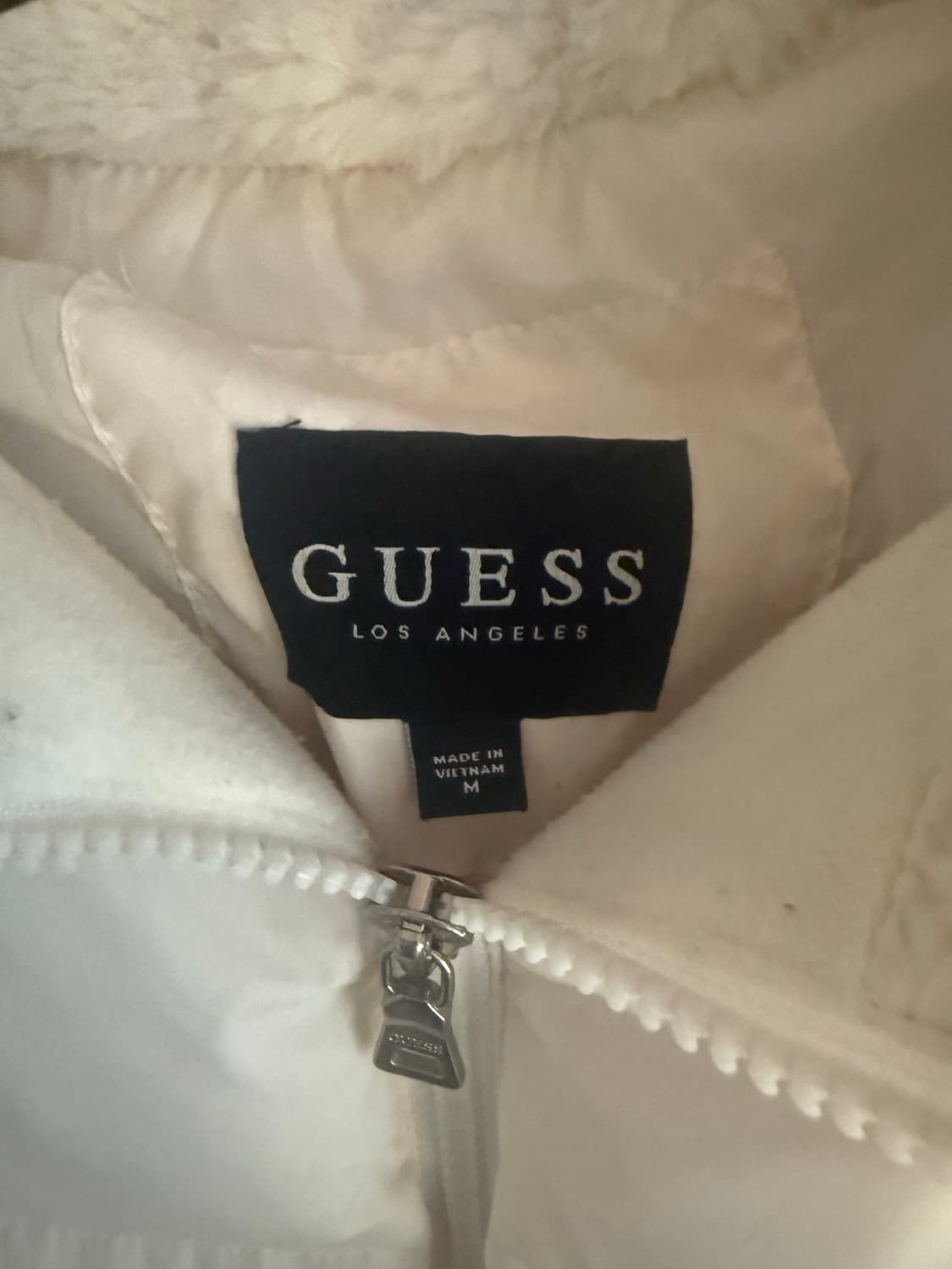 게스 여성 숏패딩 상품이미지2