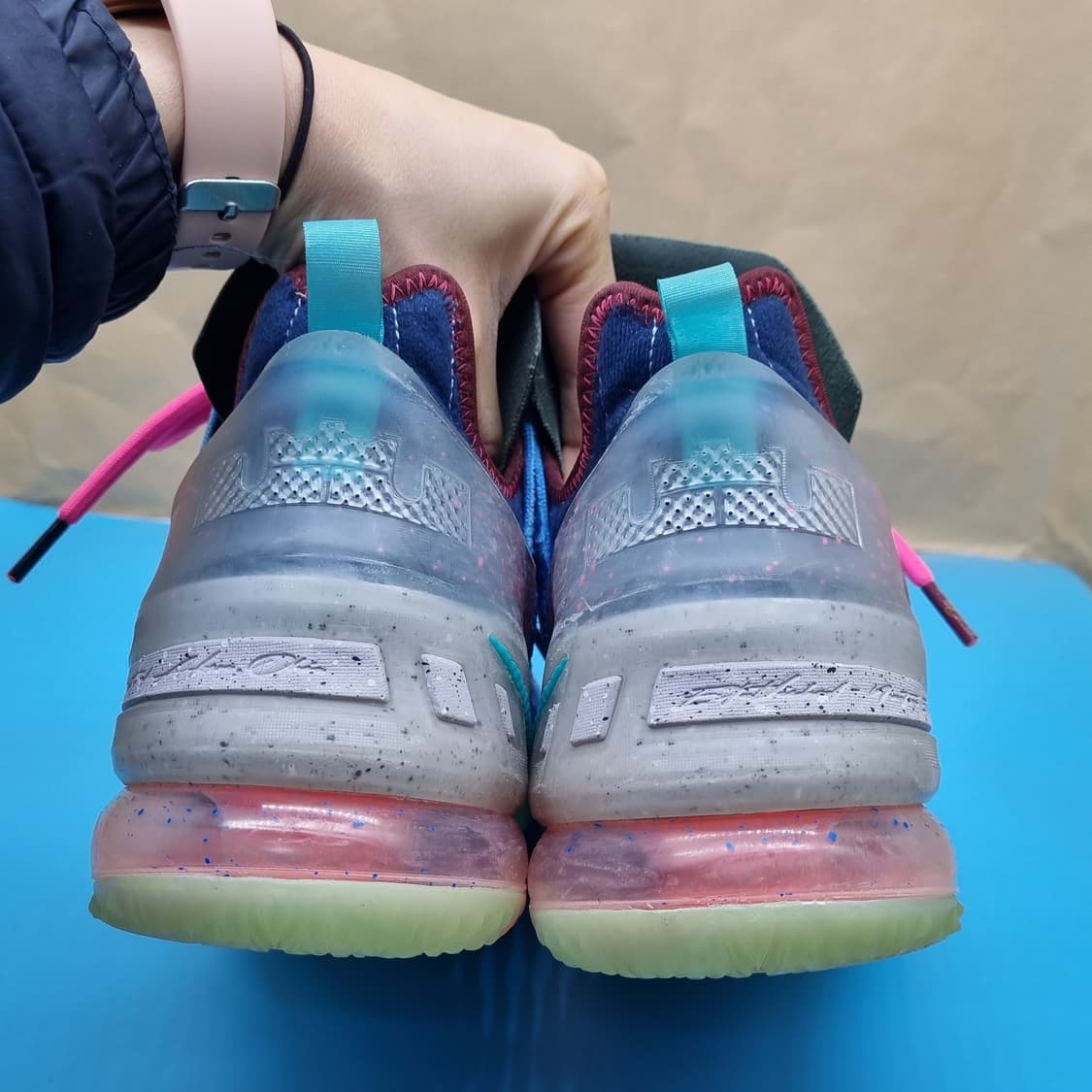 나이키 르브론 18 농구화265 상품이미지4