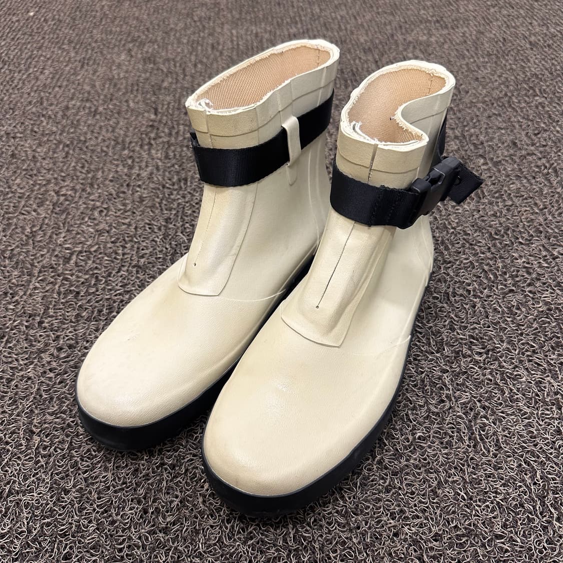 문스타 810s ET005 마르코 화이트 레인부츠 250사이즈 상품이미지2