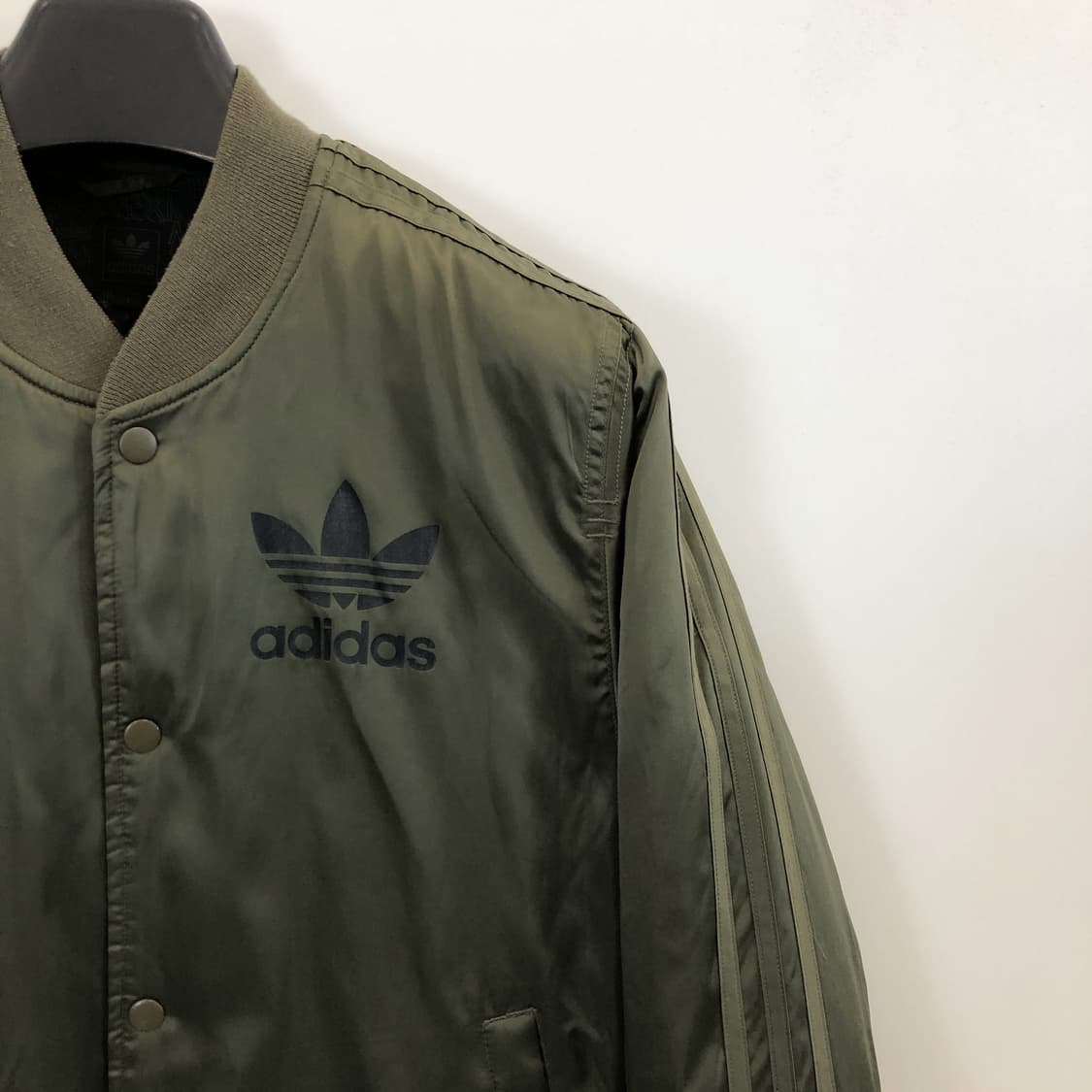 아디다스 00s 백로고 카키 봄버점퍼 S  상품이미지2