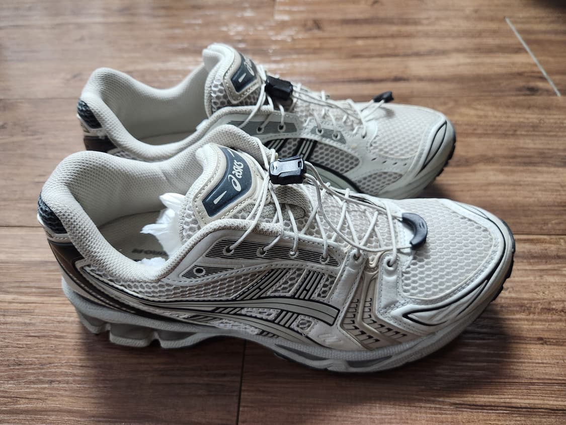 아식스 언리미티드 젤카야노14 스모크그레이 260사이즈 상품이미지1