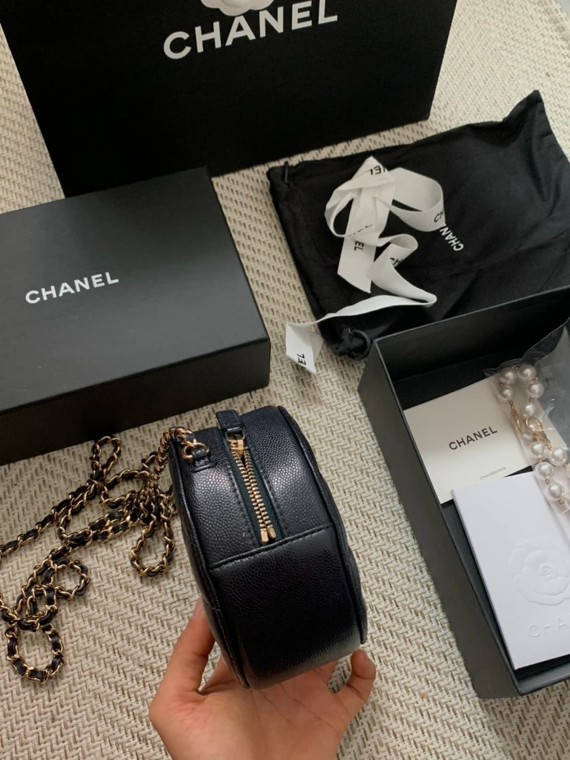 샤넬 동그리백 다크네이비 29번대 상품이미지3