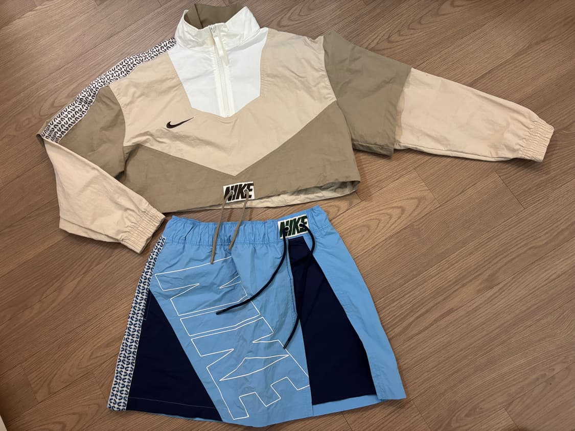 나이키 아노락 오버핏 크롭 바람막이,치마 세트 여성ML 상품이미지1