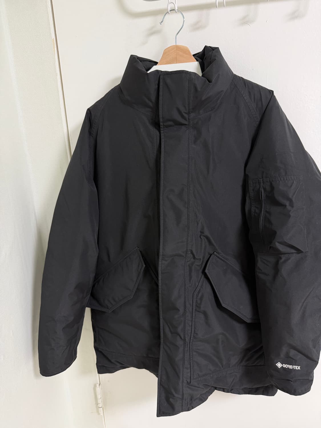 나나미카x몽키타임 별주 고어텍스 다운코트 블랙 상품이미지2