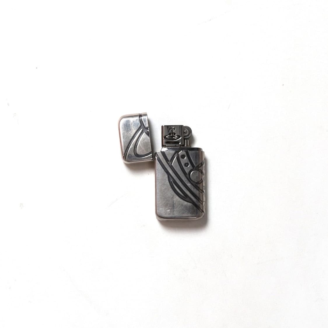 비비안 웨스트우드 Vivienne Westwood Lighter  상품이미지3