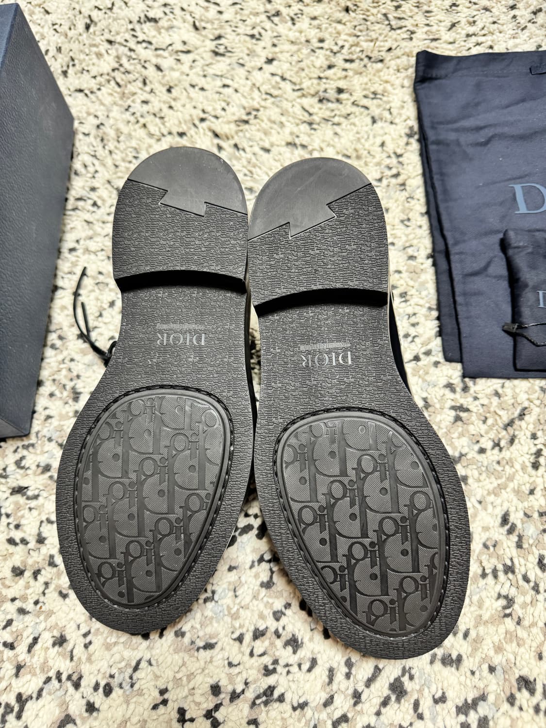 디올 카를로 더비슈즈 블랙 43사이즈 상품이미지6