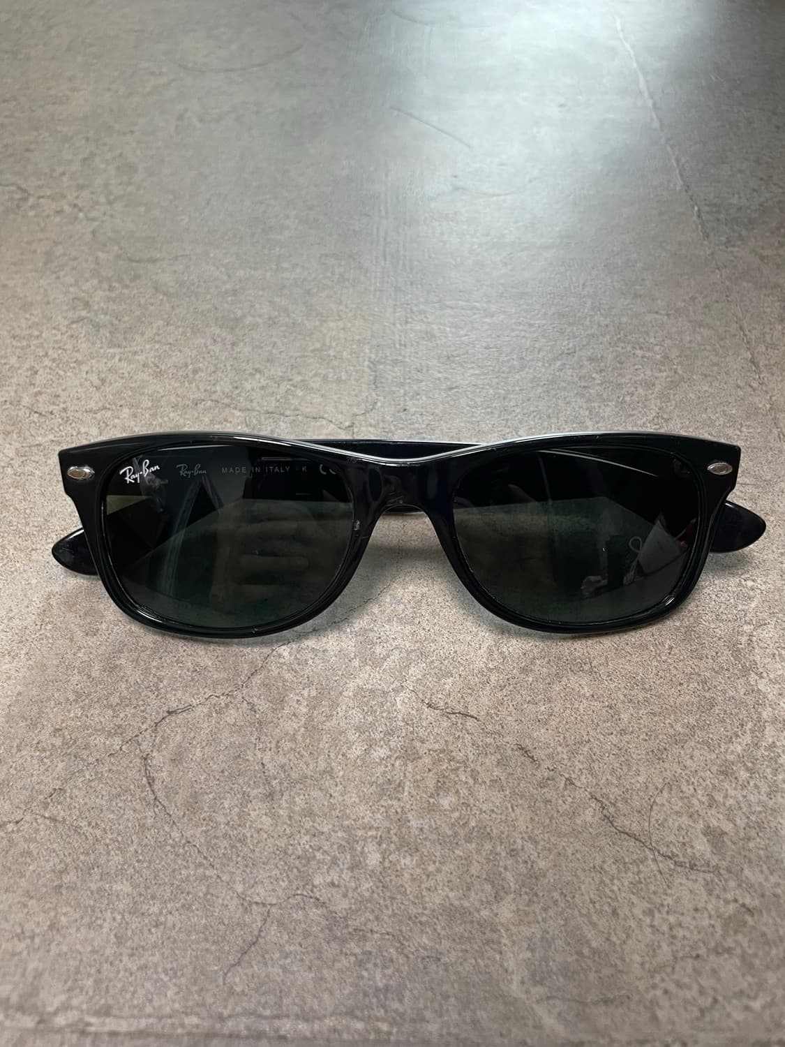 레이벤 2132 New wayfarer 52사이즈 상품이미지1