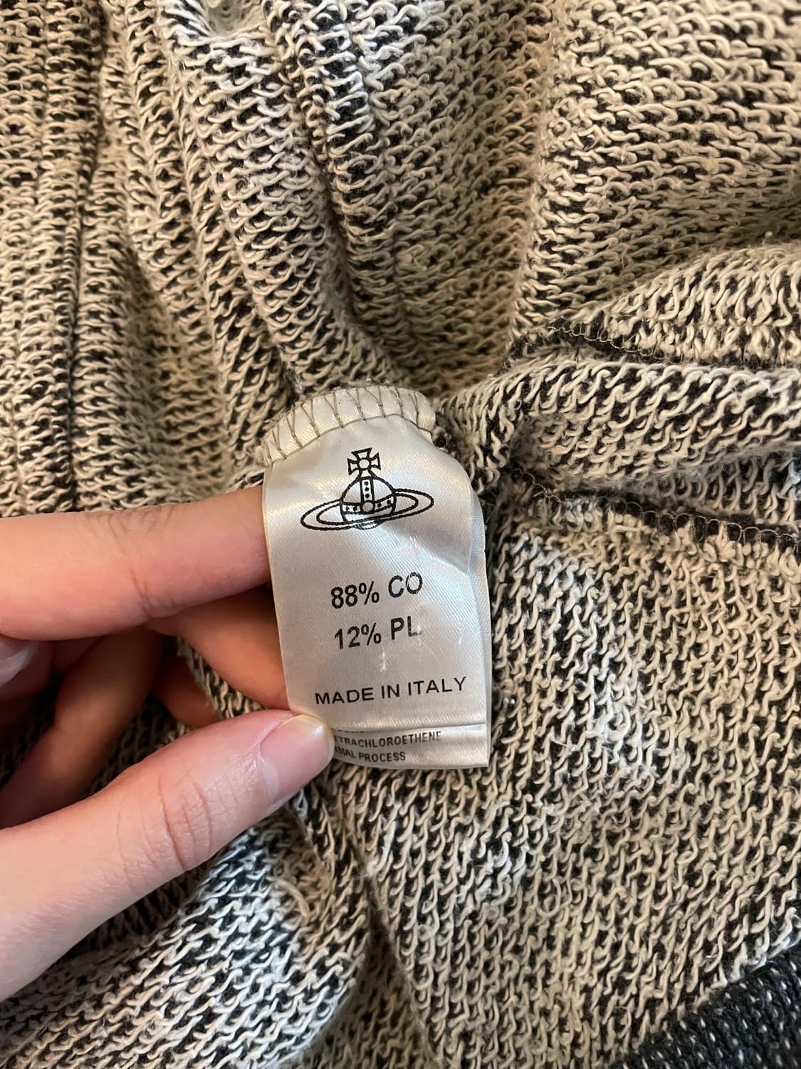 비비안웨스트우드 스퀘어쉐입 니트 베스트 상품이미지7