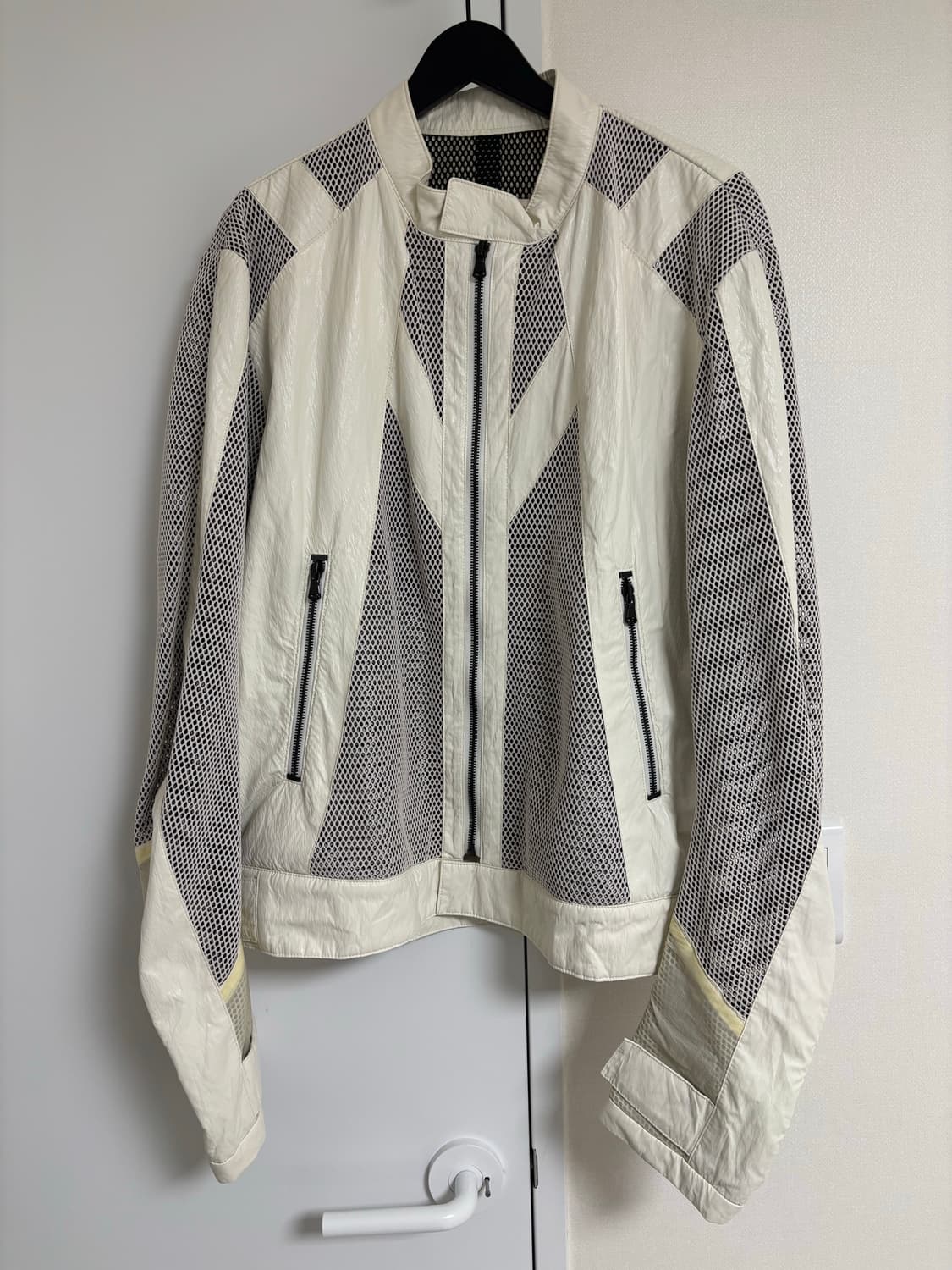 까르넷 아카이브 MESH TRACK JACKET / WHITE 상품이미지5