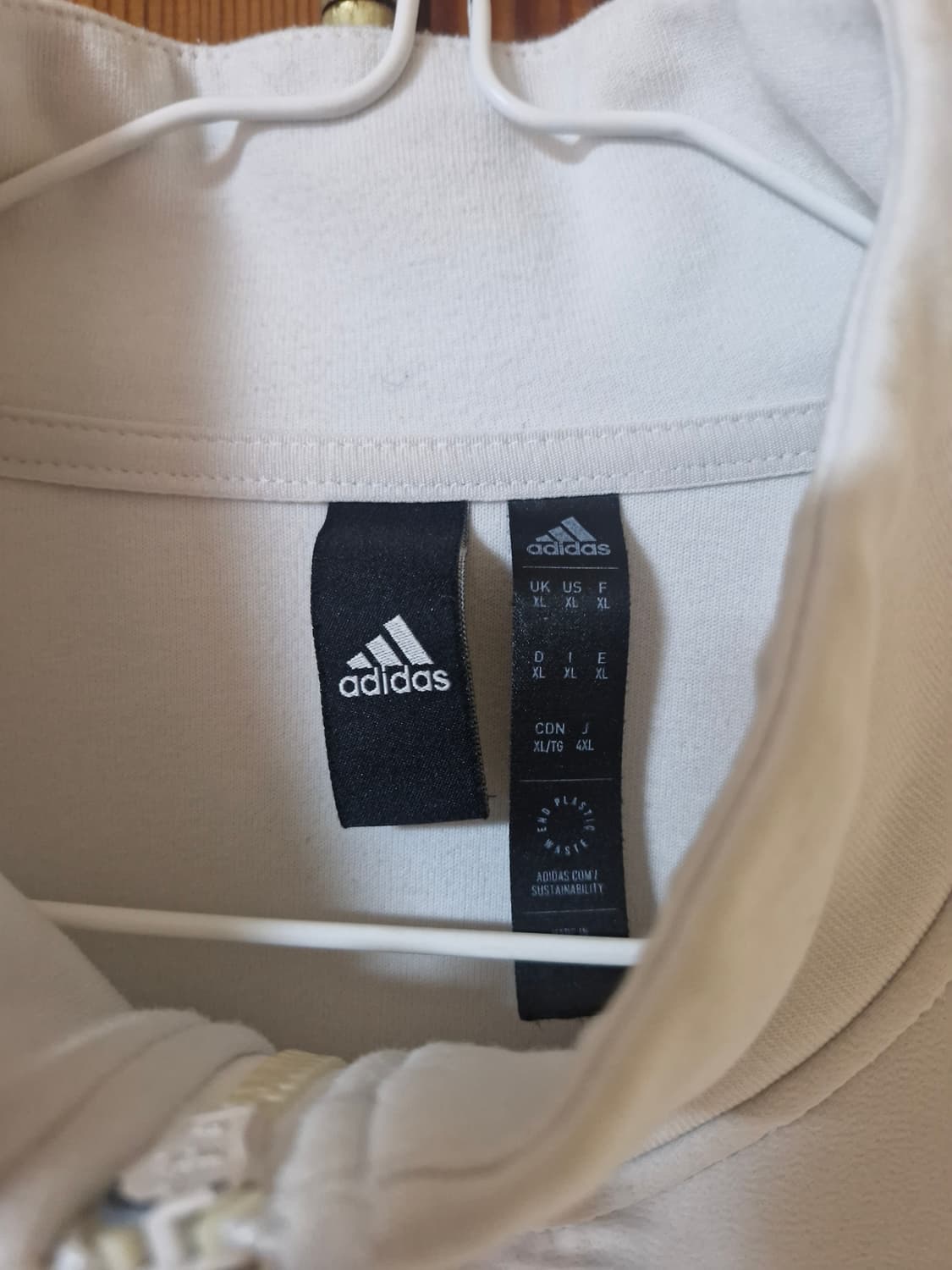 아디다스 레알마드리드 트랙탑 화이트 XL (실측100) 상품이미지4