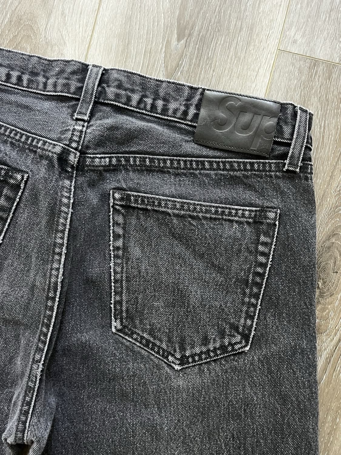 슈프림 스톤 워시드 슬림 진 블랙 상품이미지5