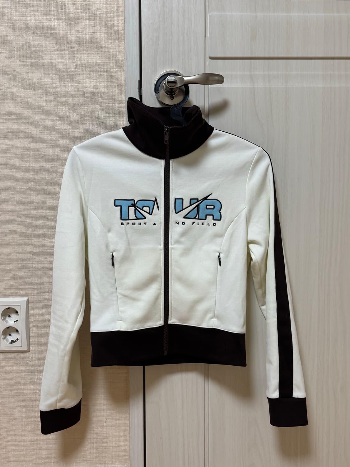 썬러브 Tour Track Jacket Ivory 상품이미지4