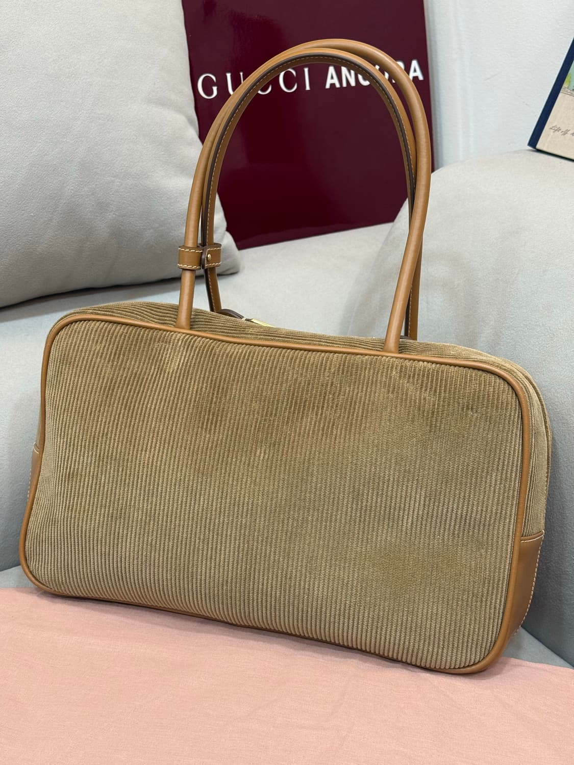 [새상품급] 미우미우 탑 핸들 보 백 시나몬 상품이미지5