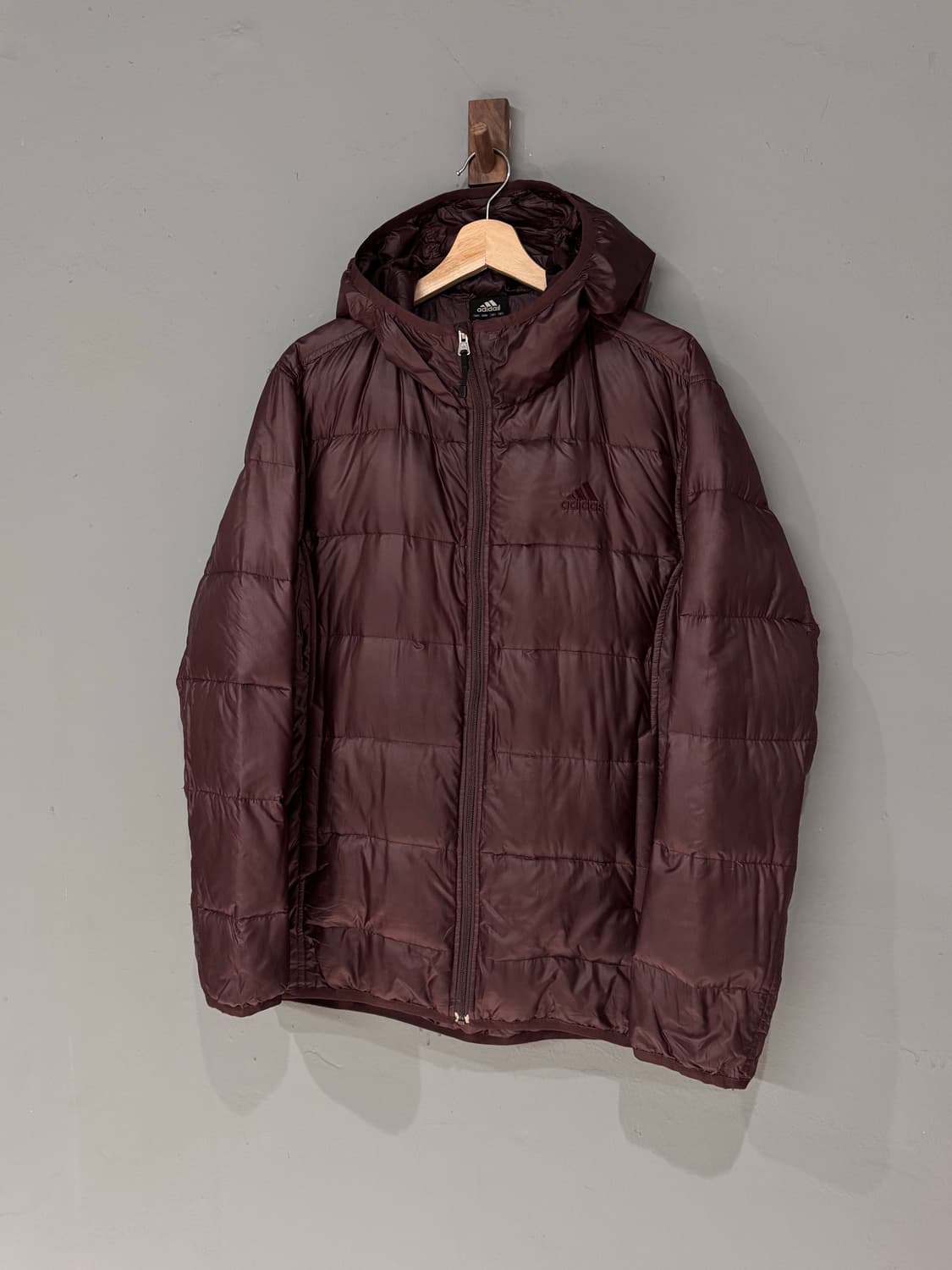아디다스 버건디 라이트 후드 푸퍼자켓  상품이미지1