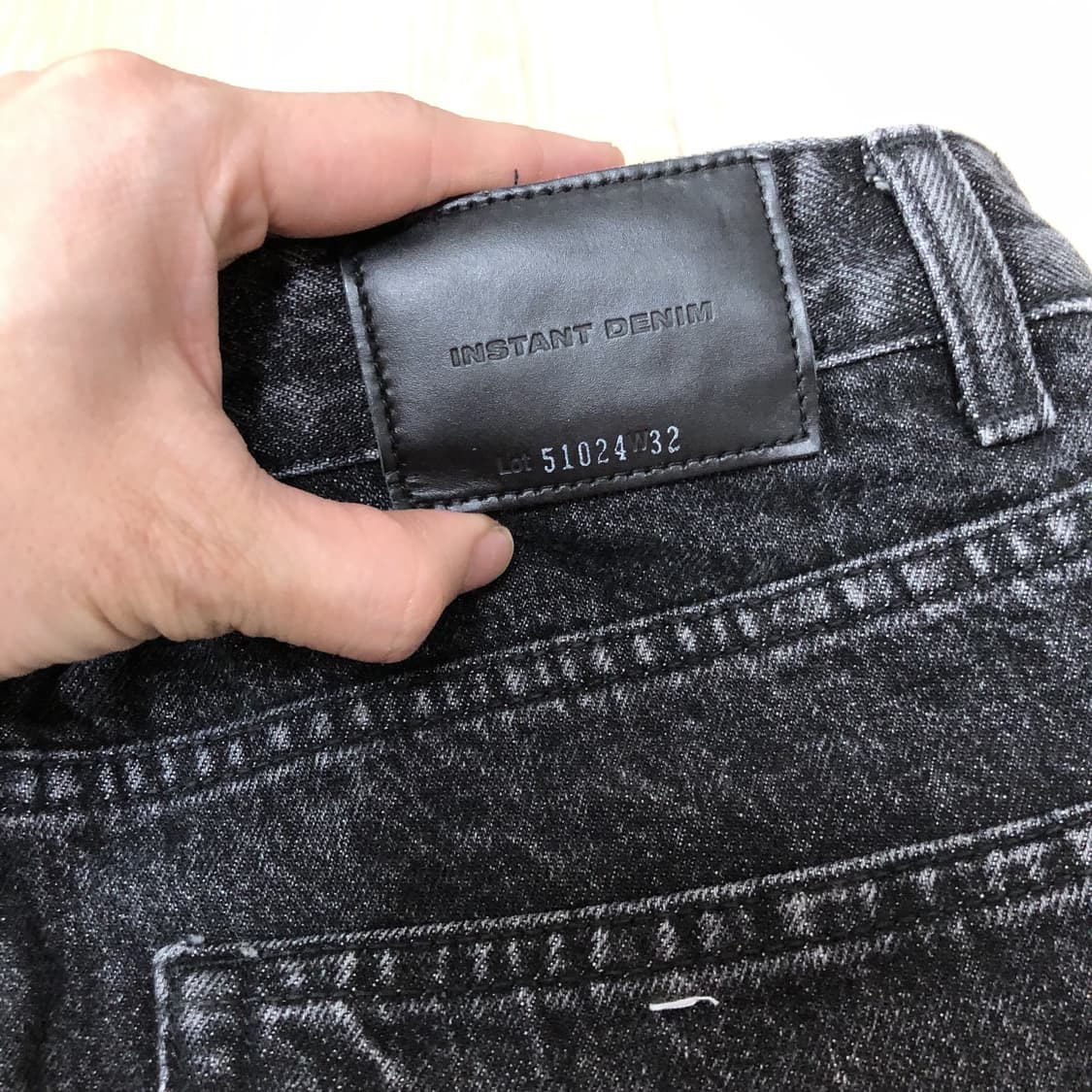 (31) 브랜디드 51024 쿠라보 원턱 와이드 블랙 워시드 데님 상품이미지9