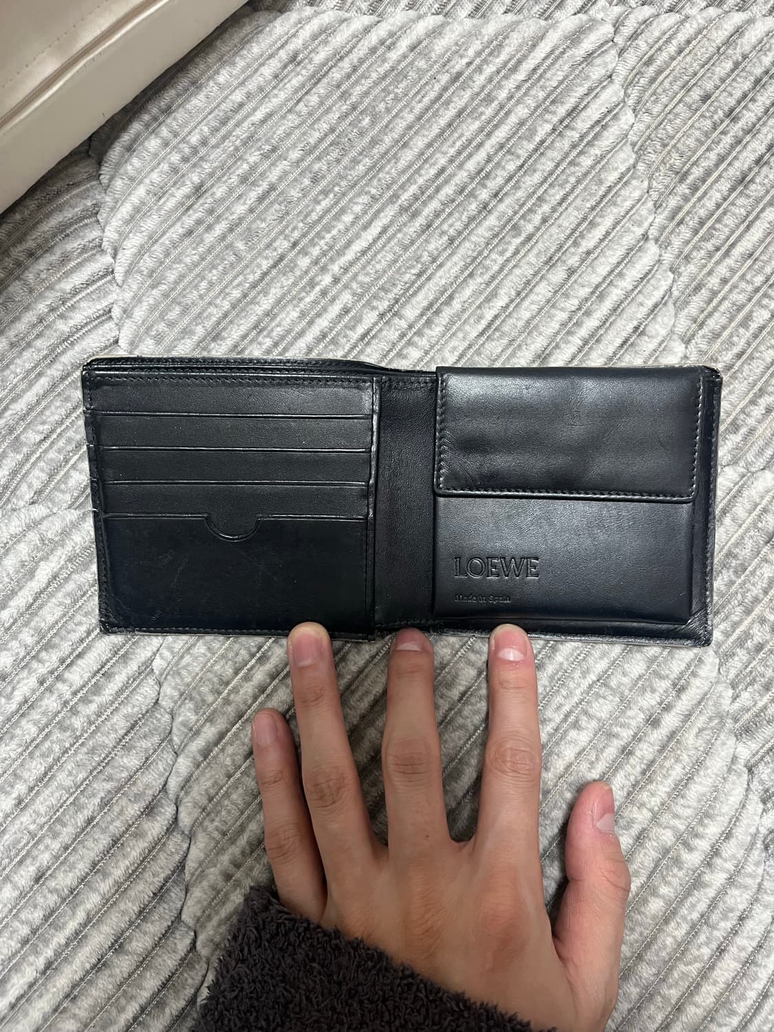 로에베 반지갑 상품이미지1