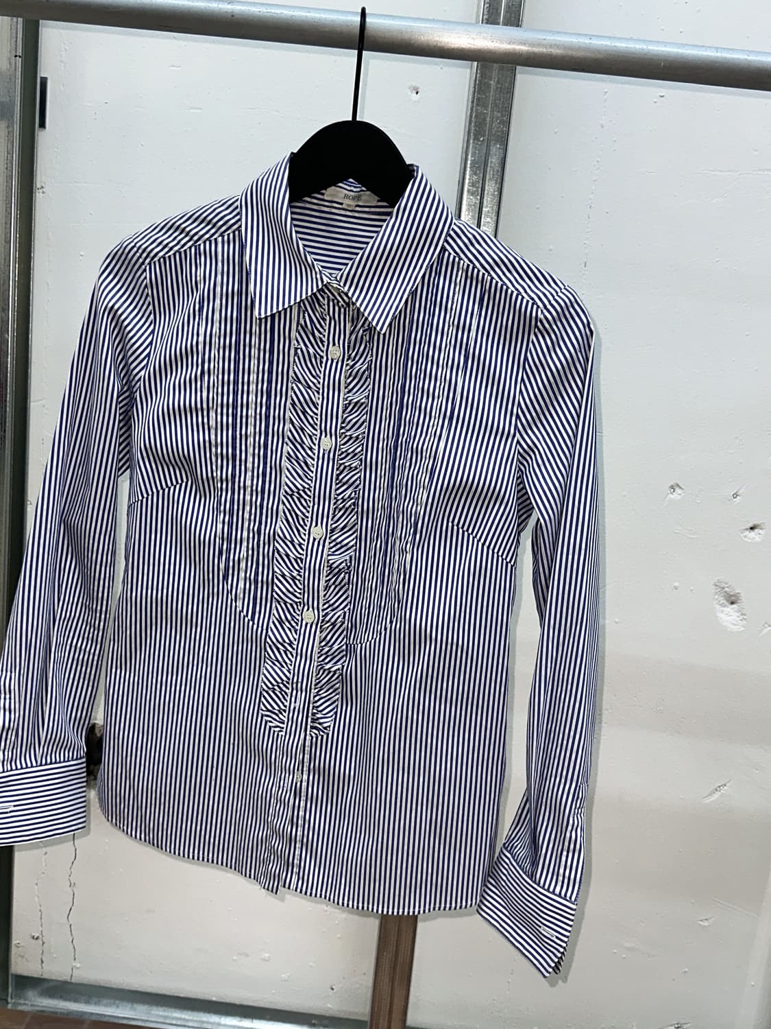 stripes ruffle line shirt 상품이미지1
