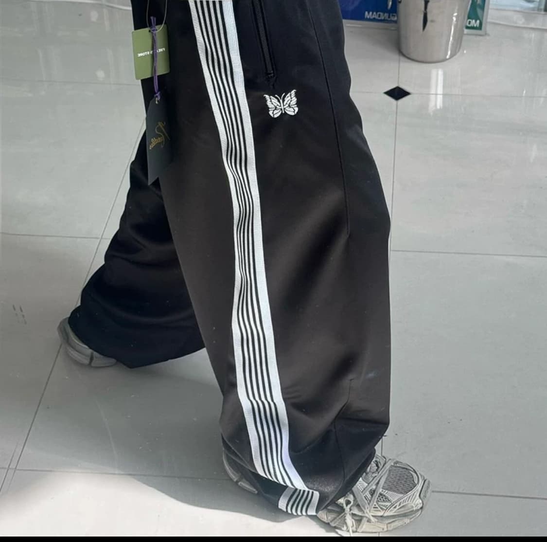 니들스 트랙팬츠 새상품 상품이미지2