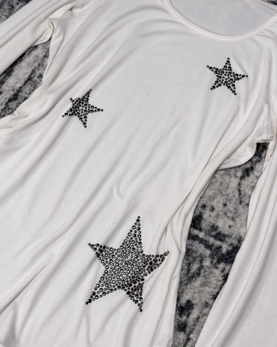 {UNKNOWN} Star Studded Long Sleeve 상품이미지9