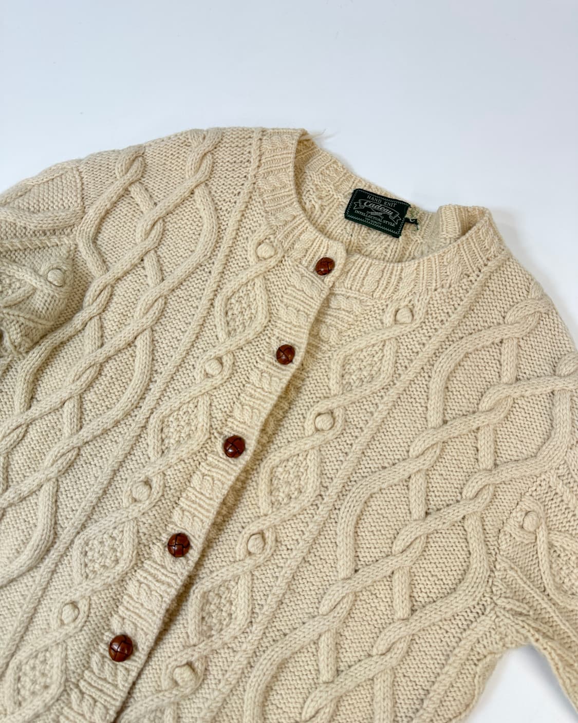 잉글랜드 핸드메이드 울 체스넛버튼 가디건  상품이미지3