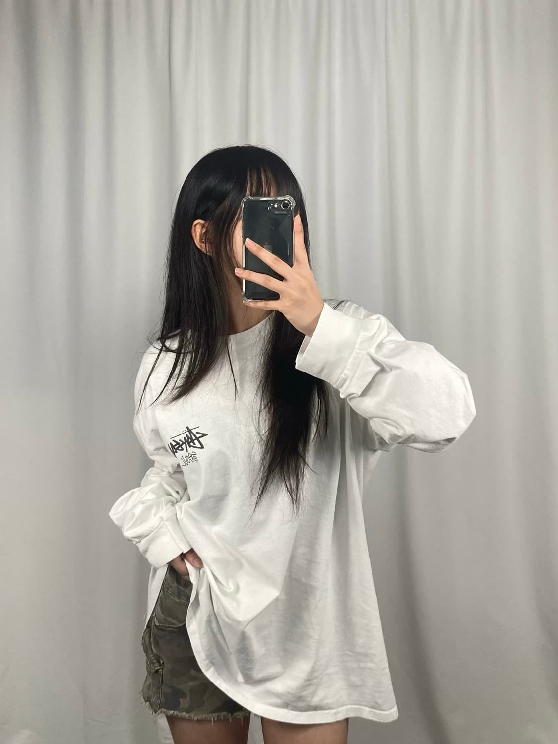 스투시 화이트 롱 슬리브 상품이미지1