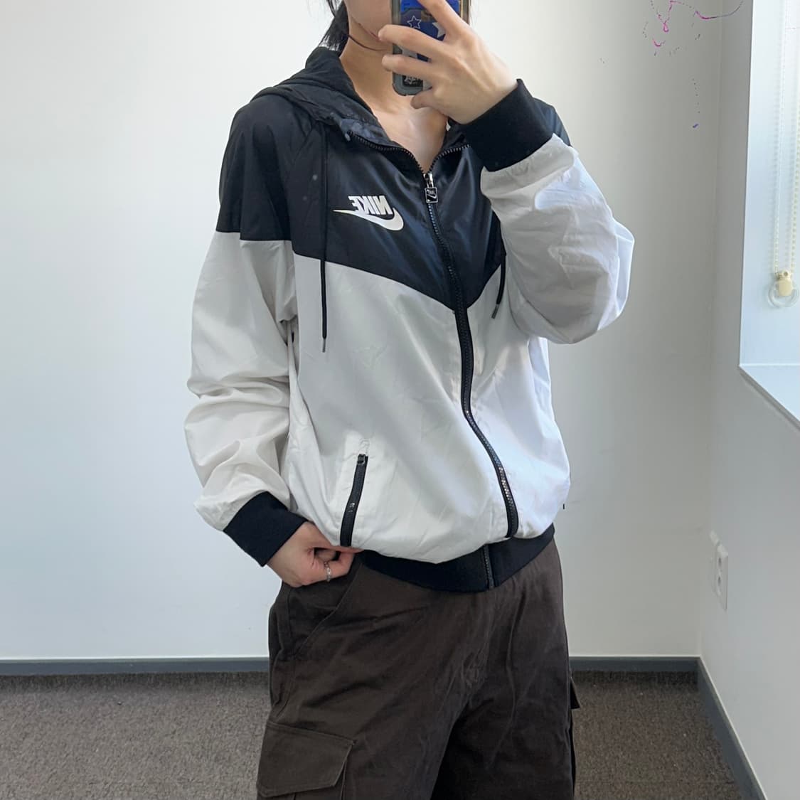 Nike 나이키 스몰로고 블랙 배색 윈드러너 자켓   상품이미지2