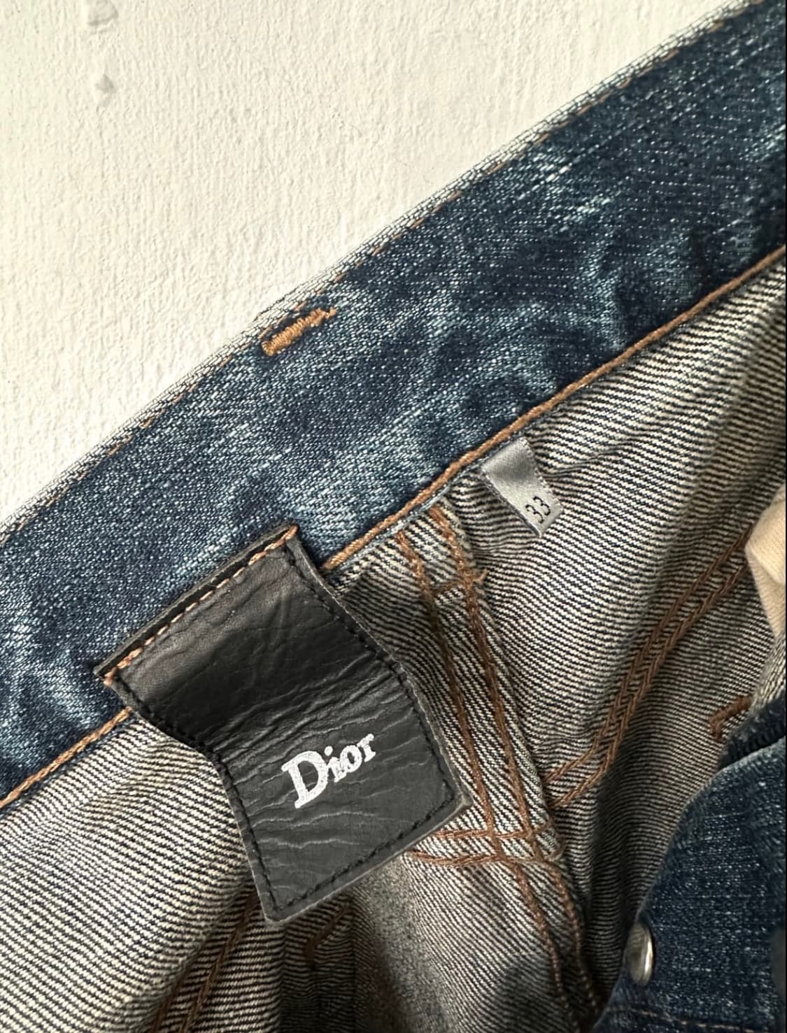 디올 옴므 10AW Fuel to fire 더티 워싱진 상품이미지5