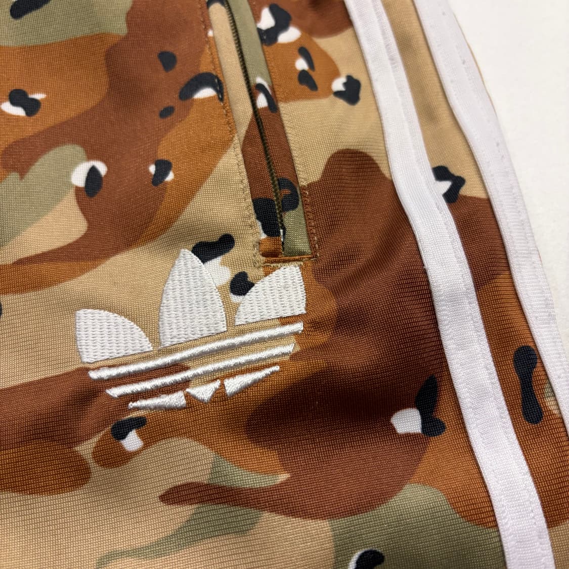 [M] 아디다스 파이어버드 초코 카모 트랙 팬츠 B356 상품이미지4