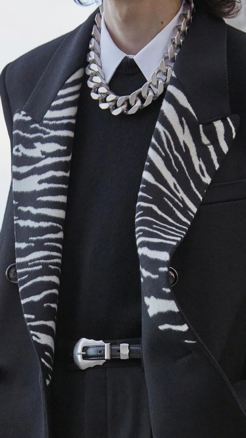 셀린느 21F/W 지브라 카라 오버 코트 상품이미지2