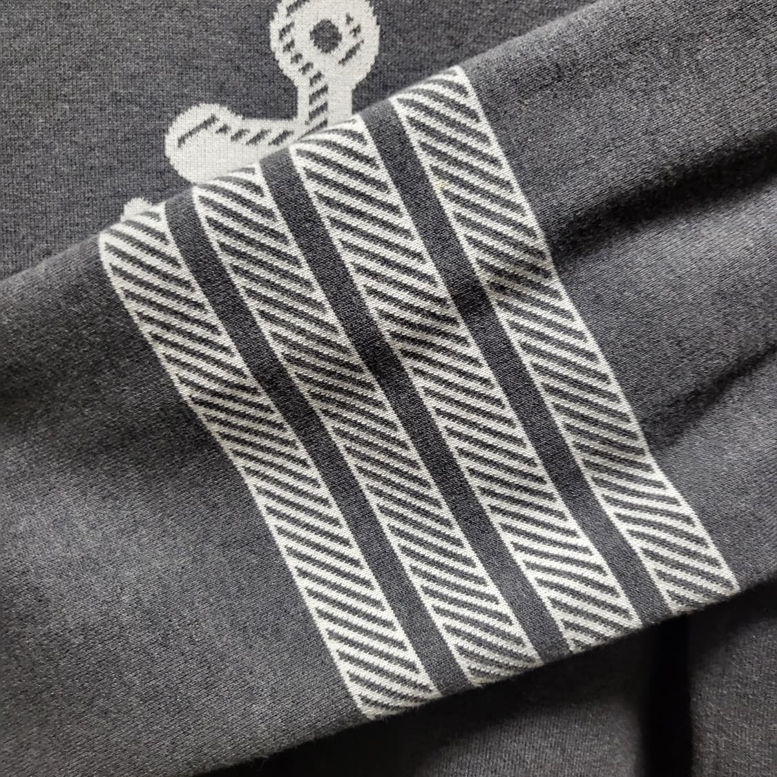 [신형/새상품급] 5 / 톰브라운 앵커 자카드 니트  상품이미지3