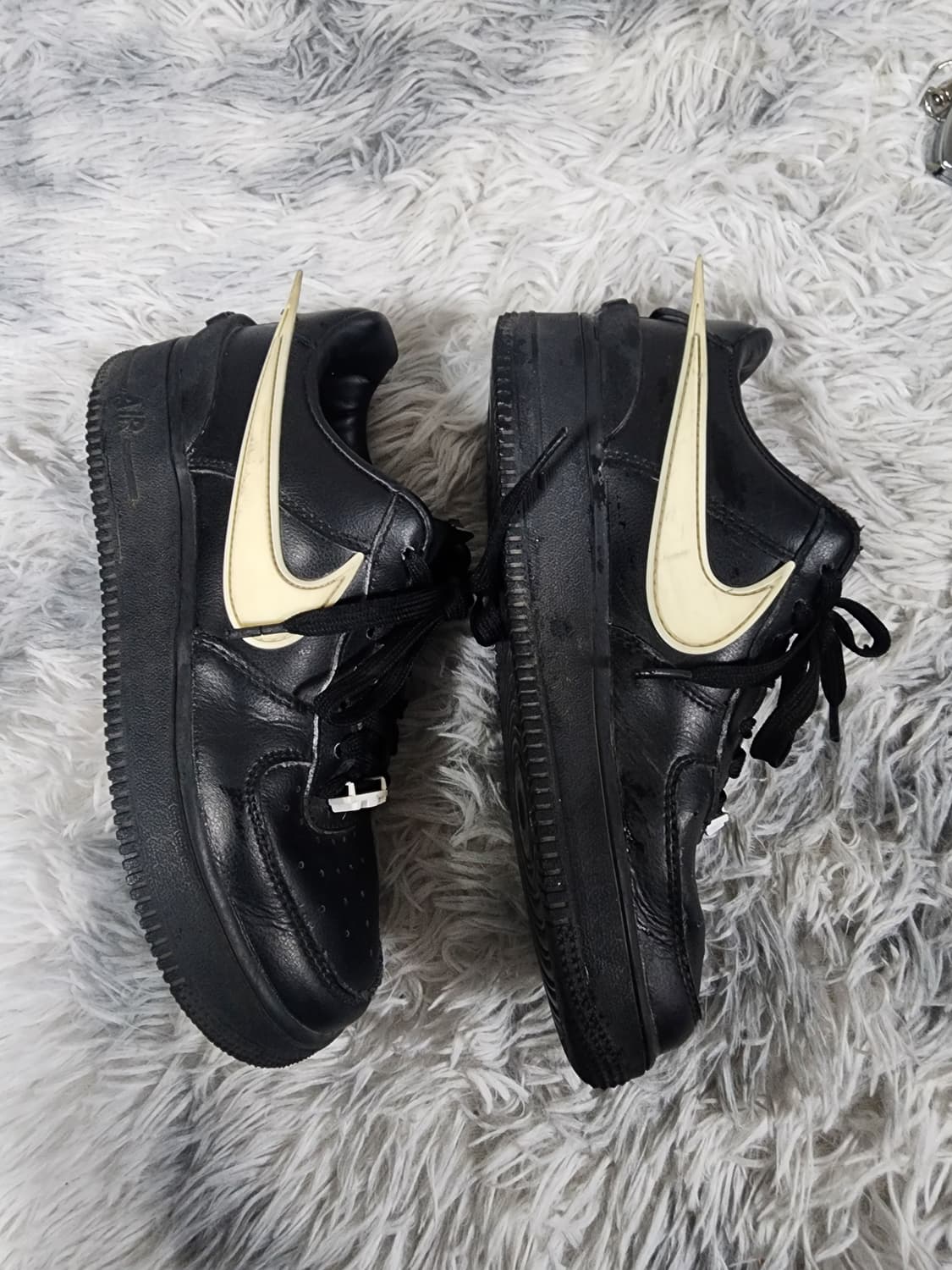 나이키 엠부쉬 에어포스 블랙 스니커즈 240 상품이미지2