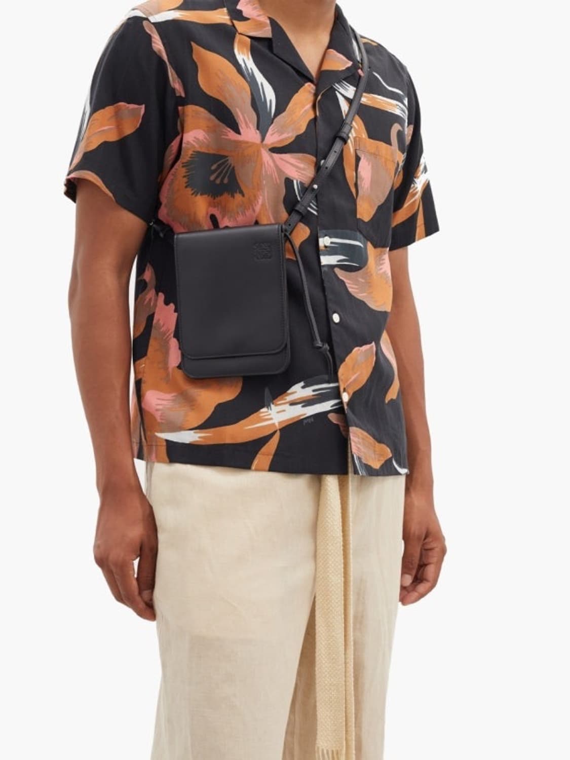 로에베 거싯 플랫 크로스백 남녀공용 상품이미지7