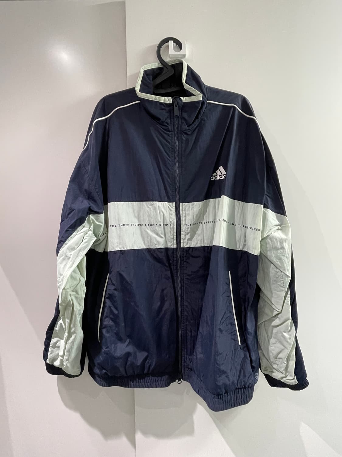 L) 아디다스 우븐 아노락 셋업 네이비 색상 상품이미지1