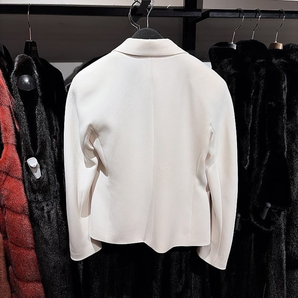 (정품/새상품) 막스마라 스튜디오 여성 GINSEN 화이트 라펠 자켓 상품이미지3