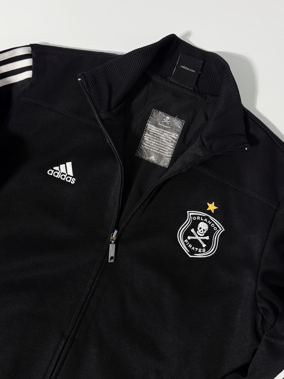 아디다스 루즈핏 올랜도 파이리츠 스컬로고 트랙 져지 상품이미지3